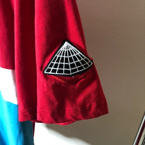 Black Pyramid Athletics T Shirt - Picture 3 of 6